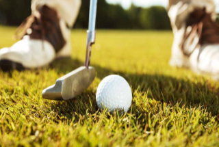 Putting golf green